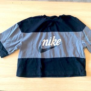 Nike Crop Top